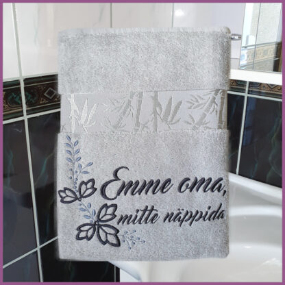 Tikitud ornamendiga bambusviskoosist saunalina emmele